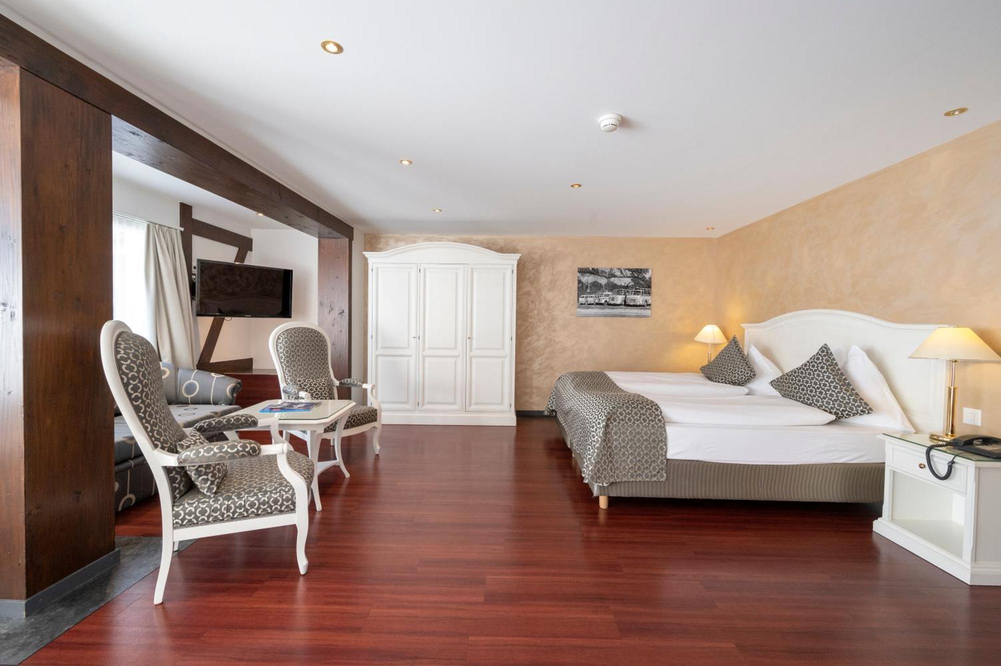 Seilers Vintage Hotel & Spa カンデルシュテッグ エクステリア 写真
